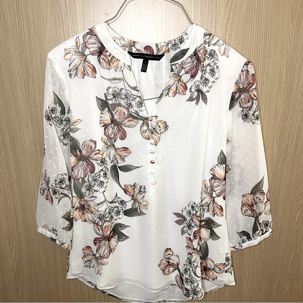 White House Black Market women’s size 4 floral blouse